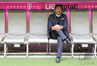 Fussball 1. Bundesliga, Saison 2011/2012:  Trainer Jos Luhukay (FC Augsburg)