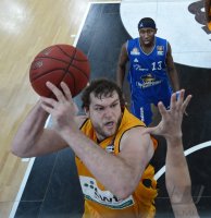 Basketball 1. Bundesliga 2012/2013:  Walter Tigers Tuebingen - Fraport Skyliners Frankfurt