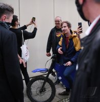 Tesla-Chef Elon Musk besucht Biopharma-Unternehmen Curevac