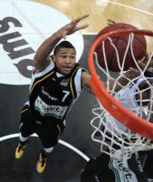 Basketball 1. Bundesliga 2011/2012:  Walter Tigers Tuebingen - BG Goettingen
