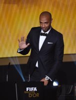 Fussball International  FIFA Ballon d Or 2014: Thierry Henry (Frankreich)