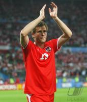 FUSSBALL EURO 2008: Oesterreich, Saeumel