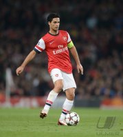 FUSSBALL  CHL  Saison 2013/2014: Arsenal London - SSC Neapel