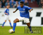 Fussball Bundesliga: S04, Mpenza Einzelaktion