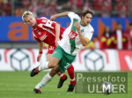 Fussball 1. Bundesliga: Mainz - Bremen, Zweikampf
