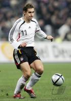 Fussball Nationalmannschaft: KLOSE Einzelaktion am Ball