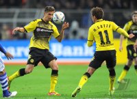 Fussball 1. Bundesliga, Saison 2011/2012: Moritz Leitner mit Mario Goetze (v. li., Borussia Dortmund)