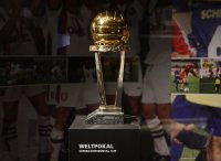 Fussball 1. Bundesliga: Die Erlebniswelt des FC Bayern Muenchen in der Allianz Arena