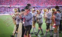 Fussball 1. Bundesliga 24/25: FC Bayern Muenchen feiert die 34. Deutschen Meisterschaft