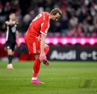 Fussball 1. Bundesliga  Saison  2025/2026  16. Spieltag FC Bayern Muenchen -  VfL Wolfsburg