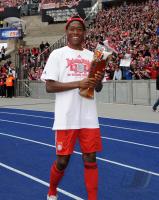 Fussball 1. Bundesliga : Jubel mit Bier David Alaba (FCB)