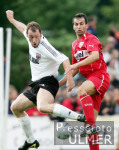 Fussball DFB-Pokal: Mayen - Stuttgart, Zweikampf