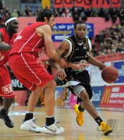 Basketball  1. Bundesliga  11/12  Walter Tigers Tuebingen - LTI Giessen 46ers