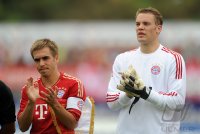 Fussball 1. Bundesliga Saison   2011/2012 :  Philipp Lahm , Torwart Manuel Neuer (v. li., FC Bayern Muenchen)