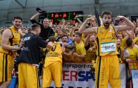 Basketball 1. Bundesliga  13/14  Walter Tigers Tuebingen - Phoenix Hagen