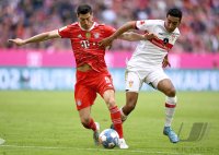 Fussball 1. Bundesliga Saison 21/22: FC Bayern Muenchen - VfB Stuttgart