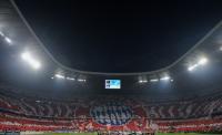 FUSSBALL  International CHL 09/10: Choreographie der FC Bayern Fans mit Vereinswappen