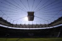 Fussball 1. Bundesliga : Enttaeuschung mit Zigarrette Vorstandsvorsitzender Heribert Bruchhagen