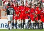 Fussball Bundesliga: Hannover 96 - 1860 Muenchen, Mauer