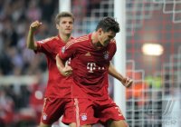 Fussball CHL  Saison 2011/2012:  JUBEL nach dem Tor Thomas Mueller , Mario Gomez (v. li., FC Bayern Muenchen)
