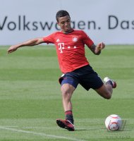 Fussball 1. Bundesliga 2010/2011 Trainingslager FC Bayern Muenchen : Luiz Gustavo