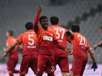 Fussball 2. BUNDESLIGA 14/15: JUBEL 1. FC Kaiserslautern