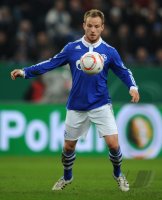 Fussball: DFB Pokal  Saison 2010/2011, Viertelfinale: Schalke RAKITIC am Ball