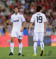 FUSSBALL International Primera Division 10/11:   OEZIL und KHEDIRA (Real Madrid)