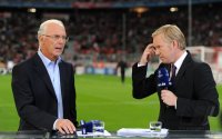 Fussball Champions League  Saison 2010/2011: TV EXPERTE Franz Beckenbauer mit Johannes B Kerner