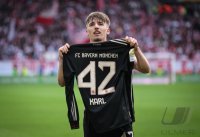 Fussball 1. Bundesliga  Saison  2025/2026  28. Spieltag SC Freiburg - FC Bayern Muenchen