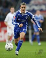 Fussball 1. Bundesliga: S04, LOEVENKRANDS Einzelaktion