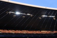 Fussball 1. Bundesliga Saison 2010/2011: Bayern FANS auf der Tribuene in der ALLIANZ ARENA