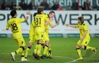 Fussball 1. Bundesliga  2010/2011:  1. FC Kaiserslautern - Borussia Dortmund