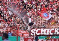 Fussball DFB Pokal 1. Runde 15/16: FC Noettingen - FC Bayern Muenchen