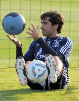 Fussball 1. Bundesliga 11/12: FC Schalke Training in Doha