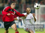 Fussball UCL: Leverkusen - Piraeus,  Zweikampf