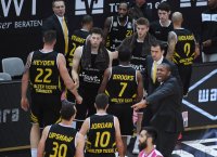 Basketball 1. Bundesliga 17/18 Hauptrunde: Walter Tigers Tuebingen - Telekom Baskets Bonn
