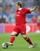 Fussball 1. Bundesliga: Bayern, SCHWEINSTEIGER Einzelaktion am Ball