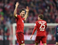Fussball 1. Bundesliga Saison 15/16: FC Bayern Muenchen - FC Ingolstadt