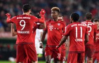 Fussball 1. Bundesliga 15/16: FC Augsburg - FC Bayern Muenchen