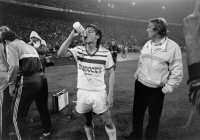 Fussball DFB Pokal, Saison 1983/1984, Halbfinale: FC Schalke 04 - FC Bayern Muenchen