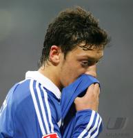 Fussball 1. Bundesliga: Schalke, OEZIL