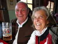 FUSSBALL 1. BUNDESLIGA: Bayern besucht das Oktoberfest