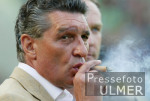 FUSSBALL 1. Bundesliga: S04, ASSAUER