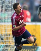 Fussball: DFB Pokal Finale:  Jubel Klaas Jan Huntelaar (FC Schalke 04)