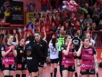 Handball 1. Bundesliga Frauen 15/16: TuS Metzingen - Thueringer HC