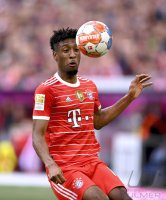 Fussball 1. Bundesliga Saison 21/22: FC Bayern Muenchen - VfB Stuttgart
