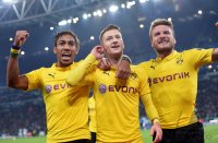 Fussball CHL 14/15 Achtelfinale: Juventus Turin - Borussia Dortmund