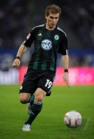 Fussball: 1. Bundesliga Saison 2010/2011: Wolfsburg, PEKARIK am Ball