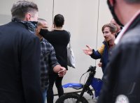 Tesla-Chef Elon Musk besucht Biopharma-Unternehmen Curevac